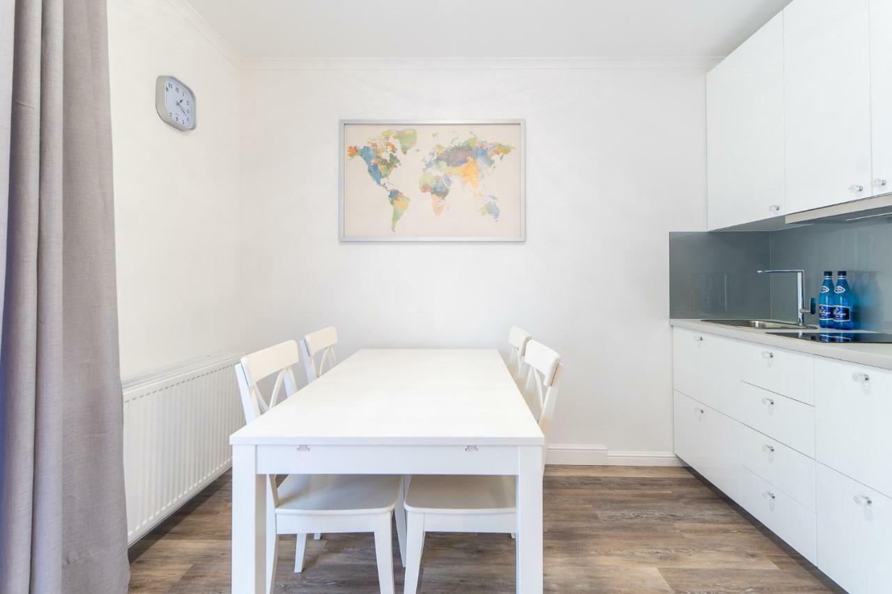 Kolorowe Balkony - Stylowy Apartament Nad Morzem By Noclegi Renters Miedzyzdroje Kültér fotó