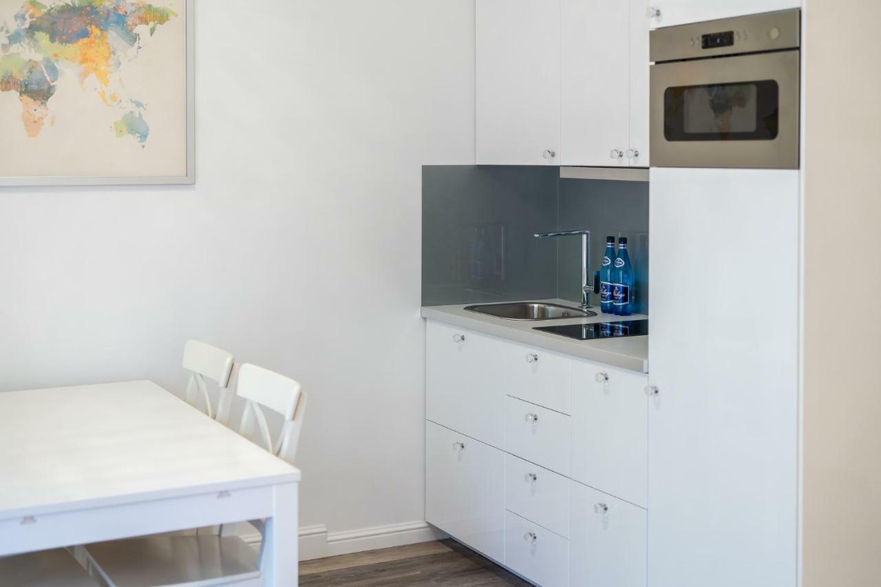 Kolorowe Balkony - Stylowy Apartament Nad Morzem By Noclegi Renters Miedzyzdroje Kültér fotó