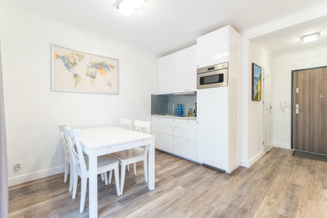 Kolorowe Balkony - Stylowy Apartament Nad Morzem By Noclegi Renters Miedzyzdroje Kültér fotó
